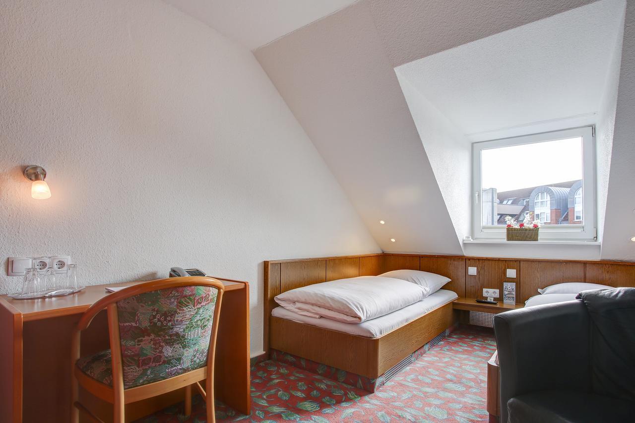 Ina Hotel Consul Kiel Ngoại thất bức ảnh