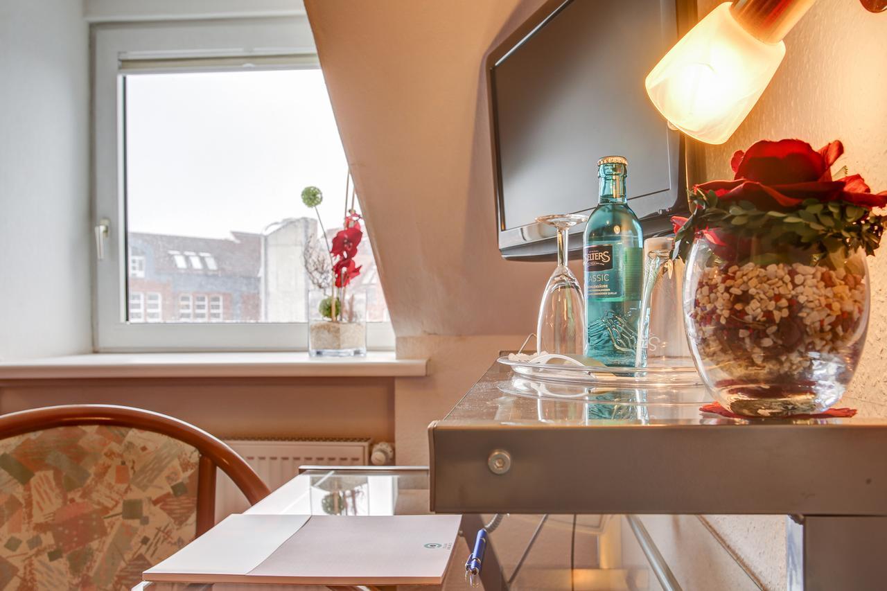 Ina Hotel Consul Kiel Ngoại thất bức ảnh