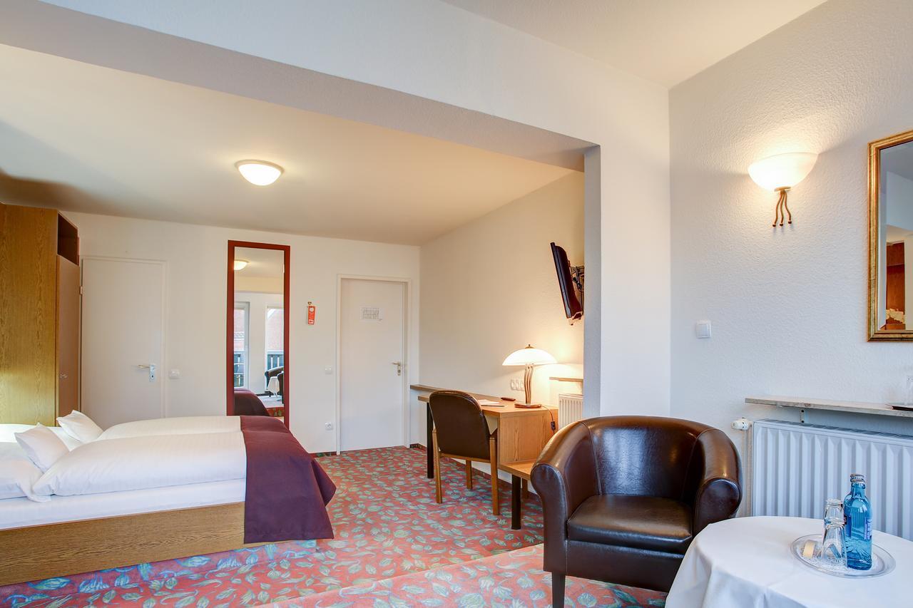 Ina Hotel Consul Kiel Ngoại thất bức ảnh