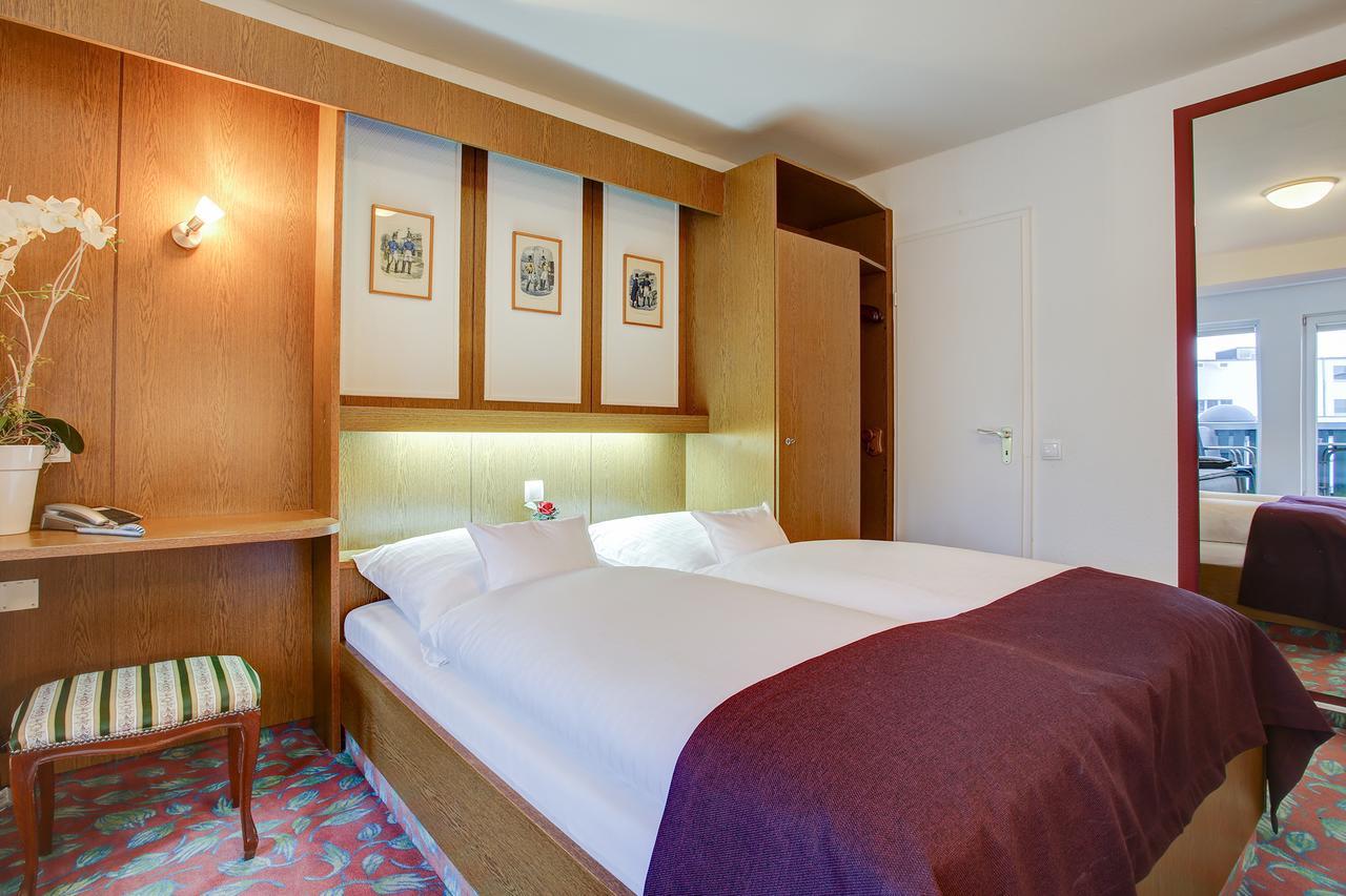 Ina Hotel Consul Kiel Ngoại thất bức ảnh